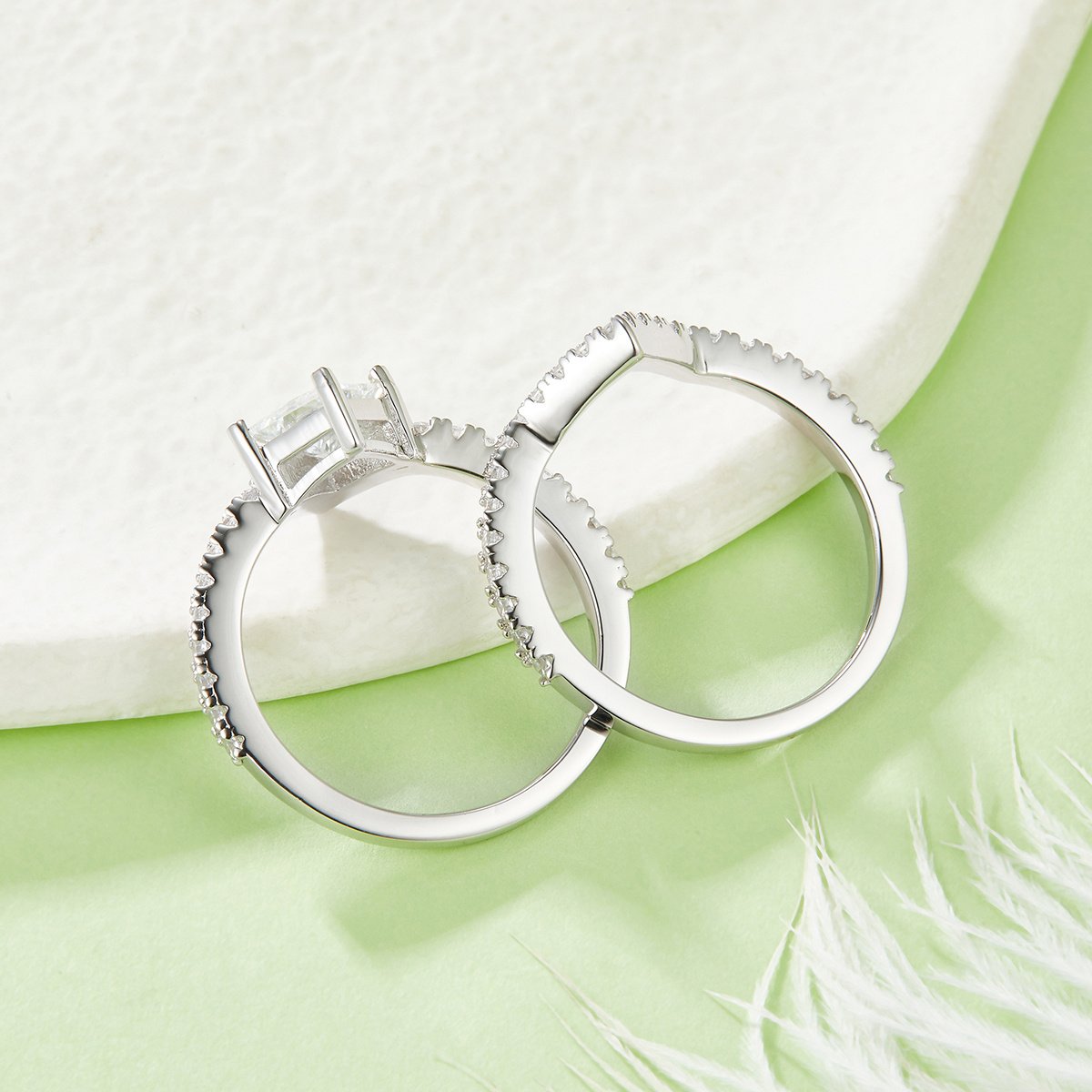 Parure de bague de fiançailles et alliance en argent S925 avec moissanite taille princesse (1 carat, couleur D, pureté VVS1) et certificat GRA ; tailles US 5 à 9. - Image 5
