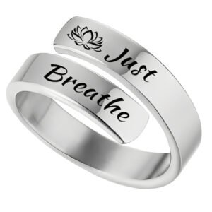 Bague ouverte pour femme avec inscription « Just Breathe » et motif de lotus gravé, en acier au titane (convient également aux hommes).