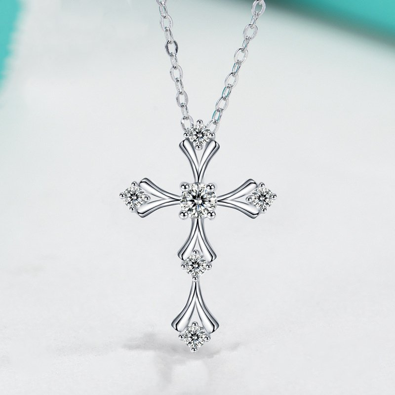 Collier croix en argent sterling S925 et moissanite, pendentif de 3,5 mm (qualité D-VVS1), chaîne plaquée platine (40 et 45 cm), poids de 1,7 g, certificat GRA et coffret cadeau inclus. - Image 2