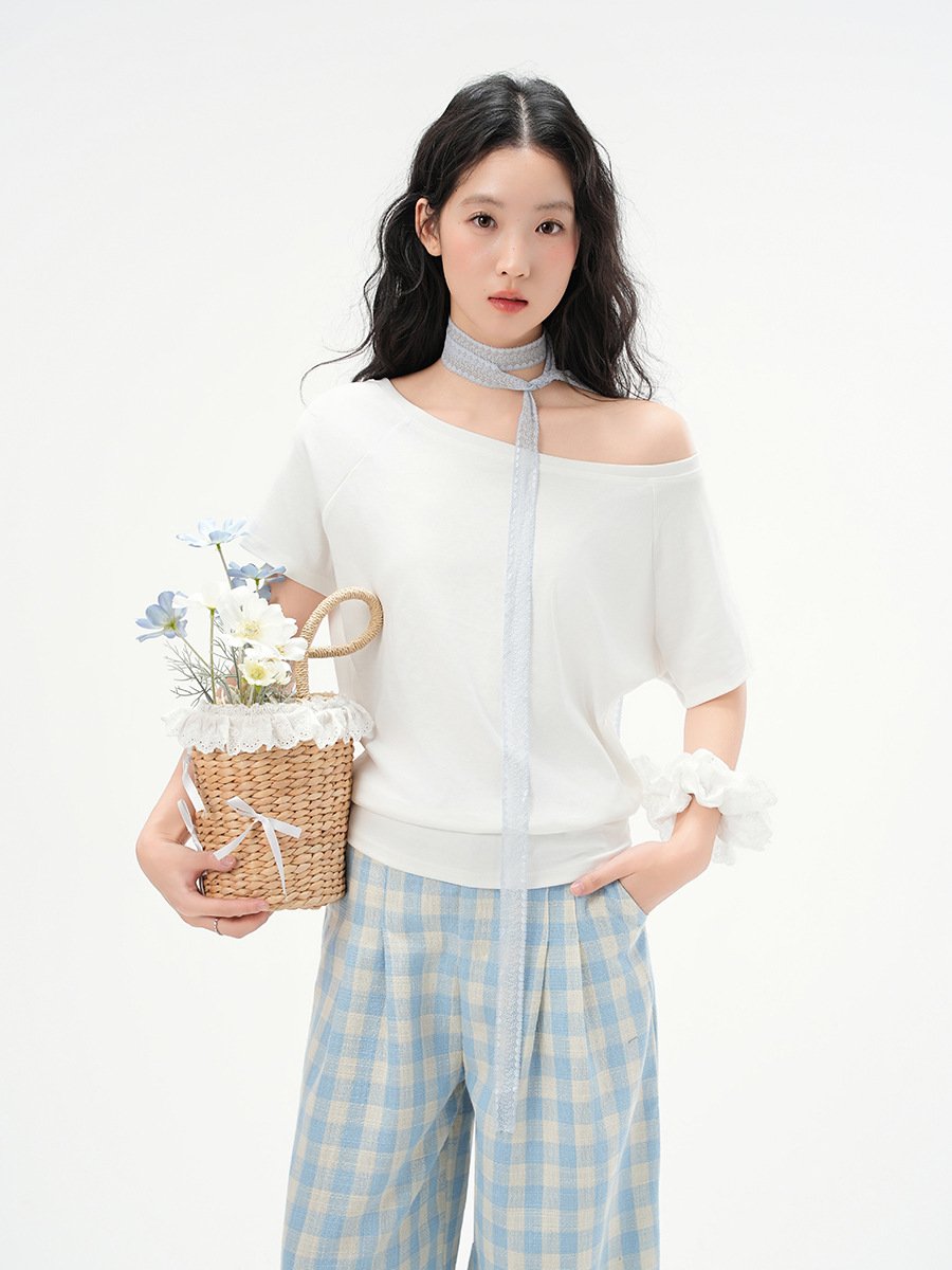 T-shirt sans manches pour femme à encolure asymétrique et coupe ample - Image 8